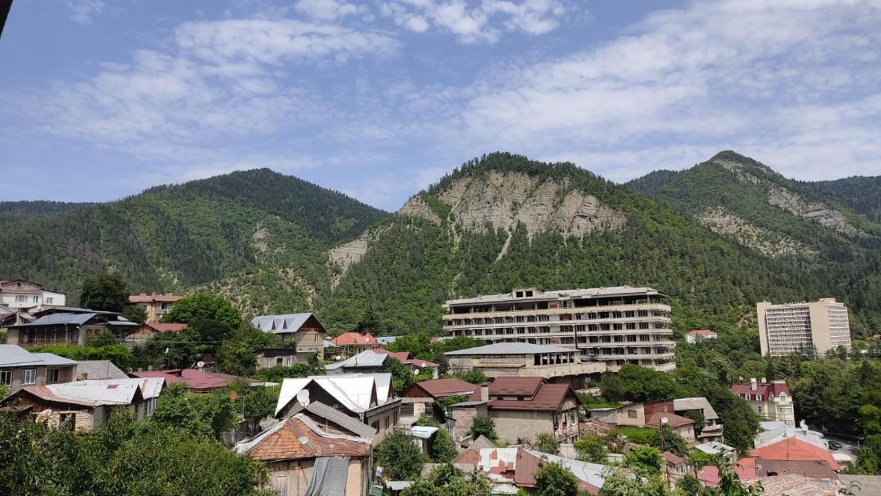 Hotel Borjomi Nest Esterno foto