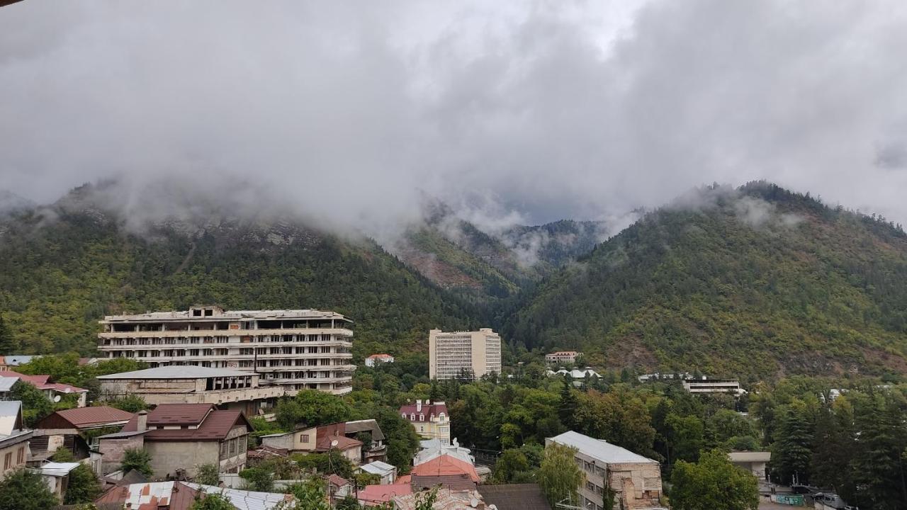 Hotel Borjomi Nest Esterno foto